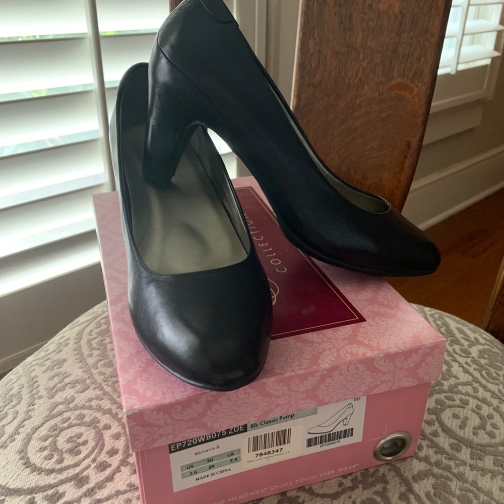 Black Classic Pump